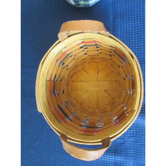1999 Longaberger Woven Traditions Red/Green 7" Round Basket & Blue Plaid Insert - Picture 7 of 10